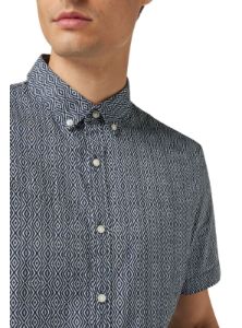 PRINTED SHORT SLEEVE SHIRT sold by FBO