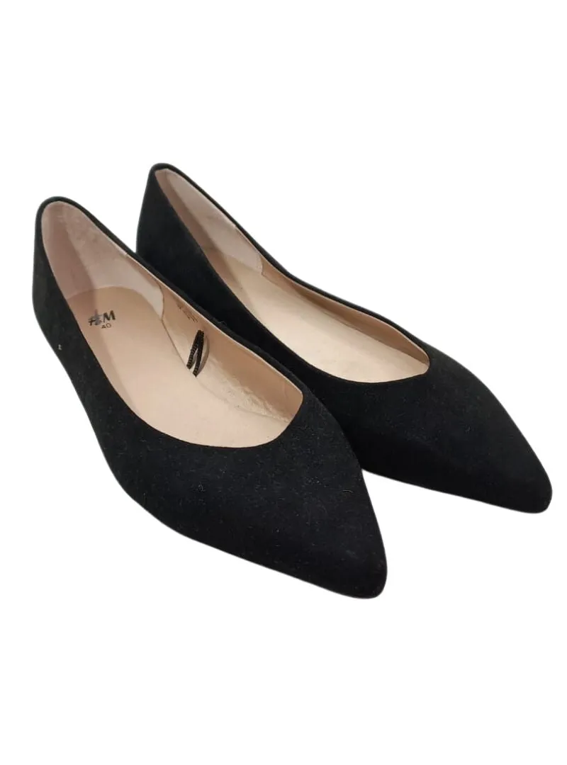 POINTED SUEDE FEEL PUMP sold by FBO product image thumbnail 3