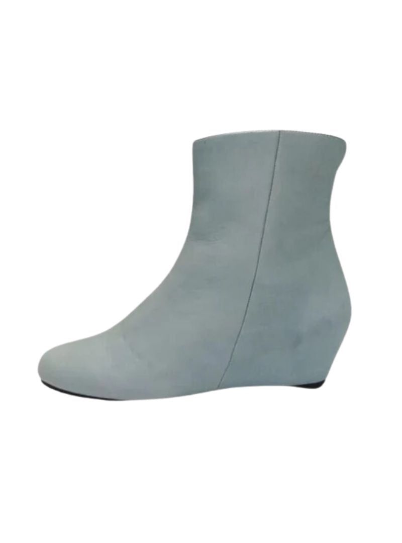 LOW WEDGE HEEL BOOTS (DIRTY) sold by FBO
