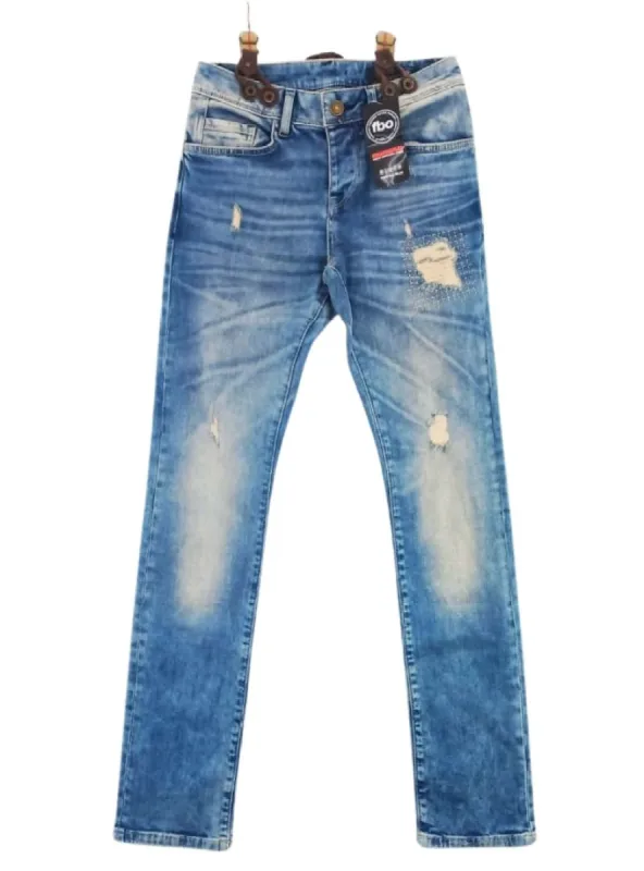 RIPPED DETAILED JEAN sold by FBO