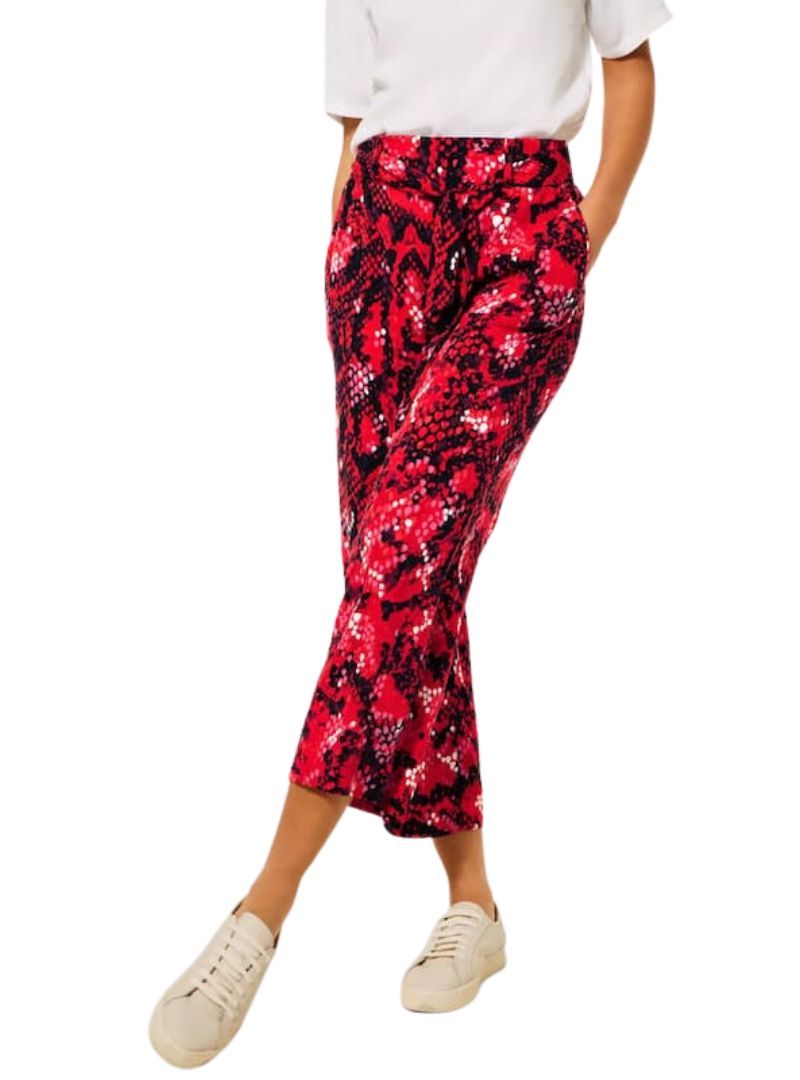 PRINTED LOOSE PANTS sold by FBO