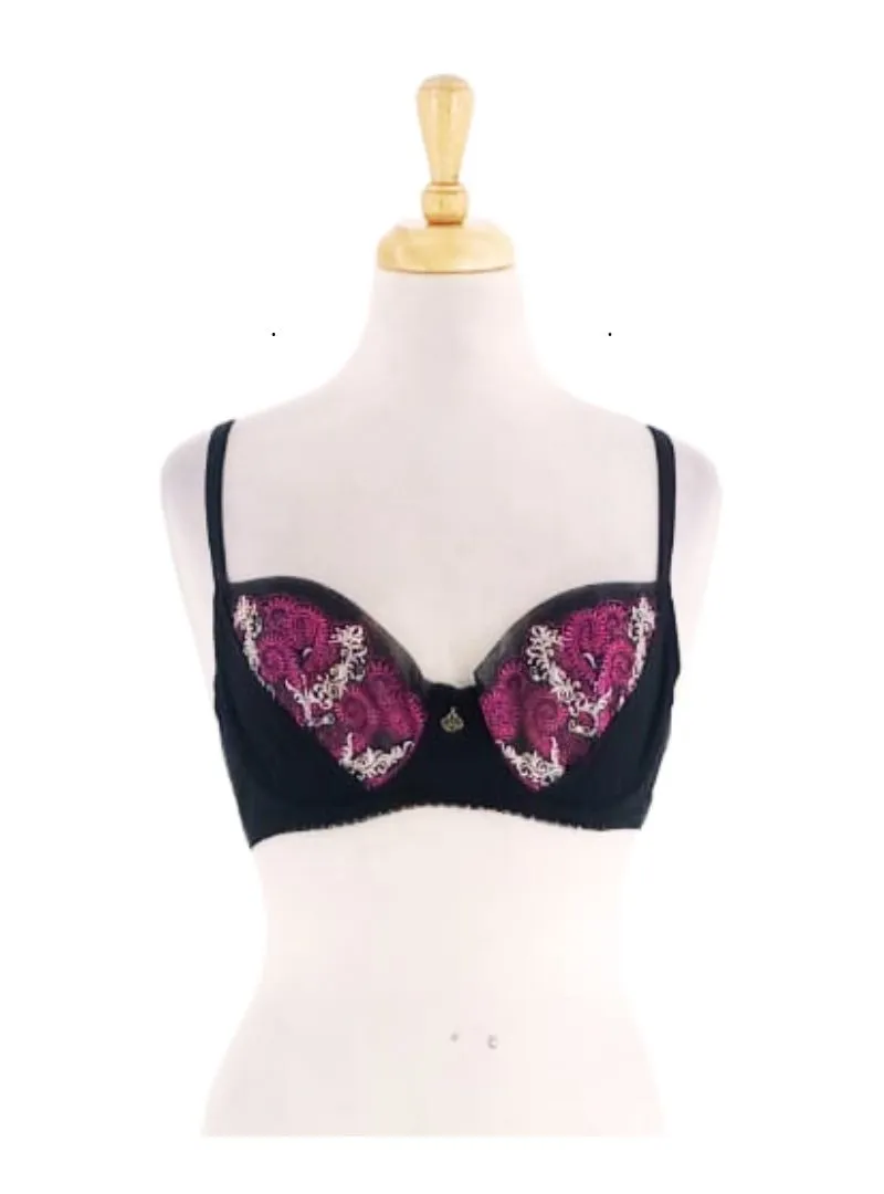 LACE DETAILED BRA sold by FBO