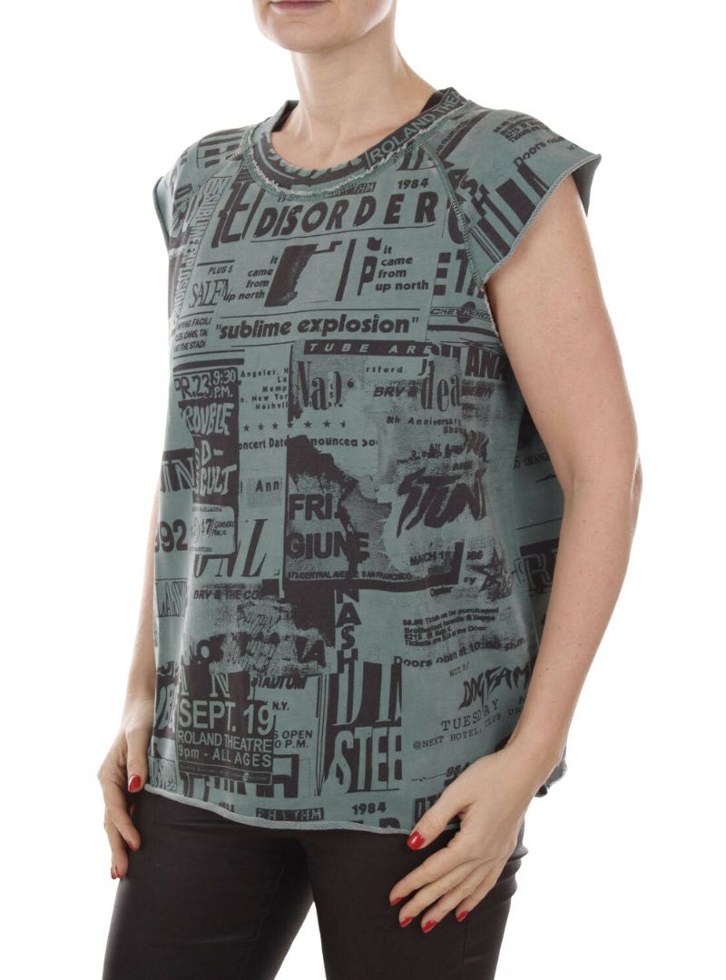 DETAILED PRINT FLEECE SLEEVELESS TOP sold by FBO