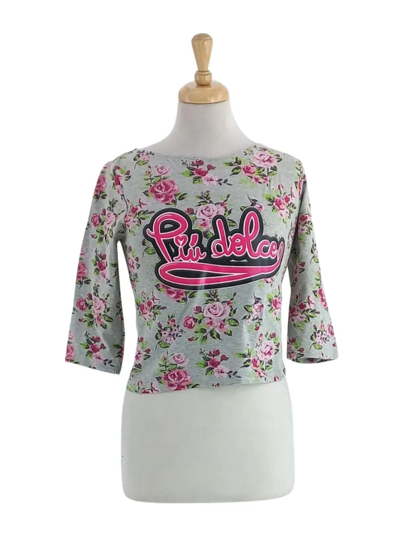 FLORAL DETAILED CROPPED TOP sold by FBO