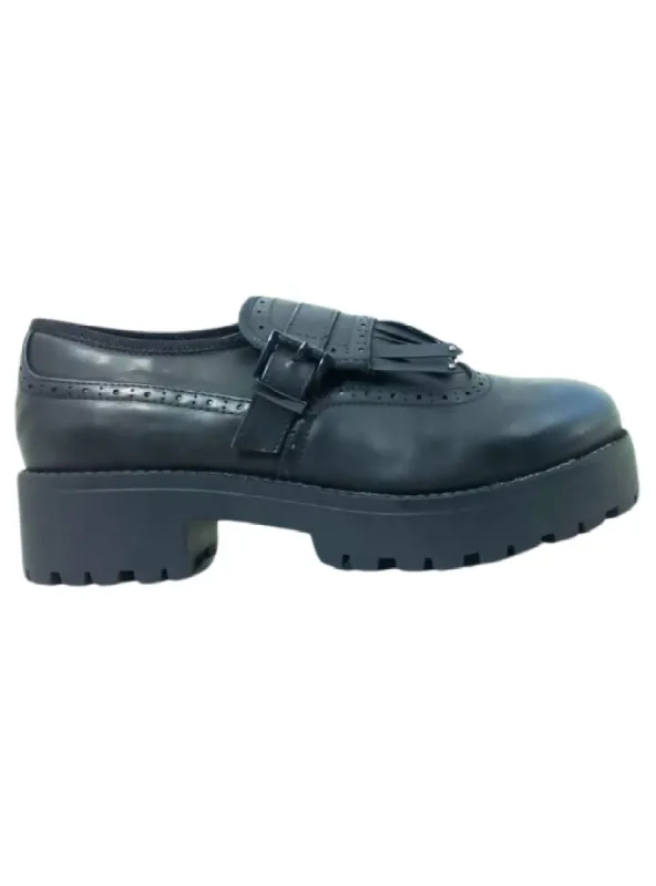 DETAILED PLATFORM SHOE sold by FBO