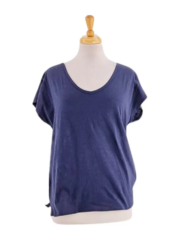 BASIC V-NECK TEE sold by FBO