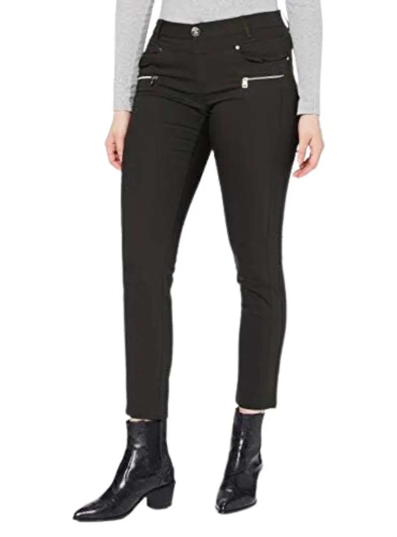 CASUAL FIT MEDIUM WAIST SLIM LEG sold by FBO