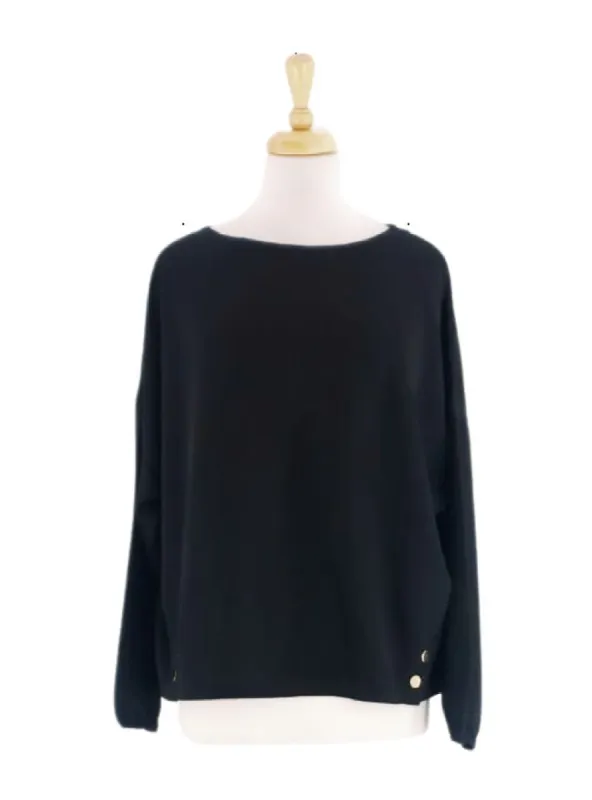 BUTTON DETAIL TOP sold by FBO