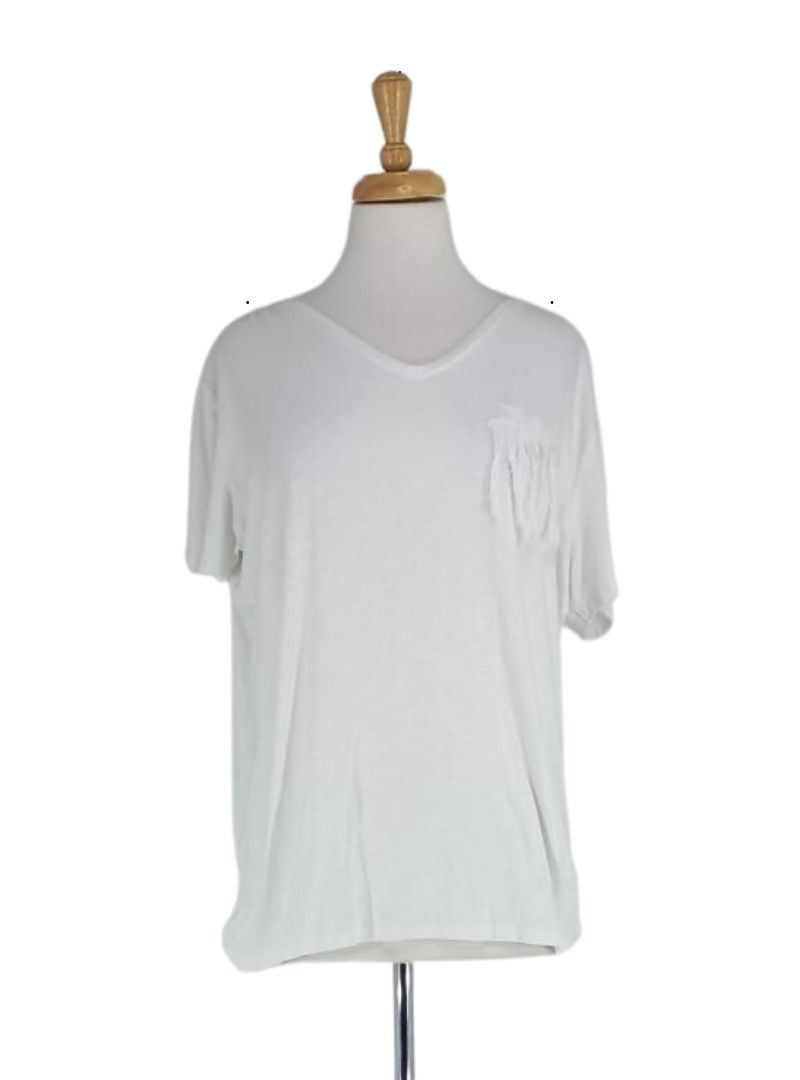 DETAILED EMROIDED TEE sold by FBO