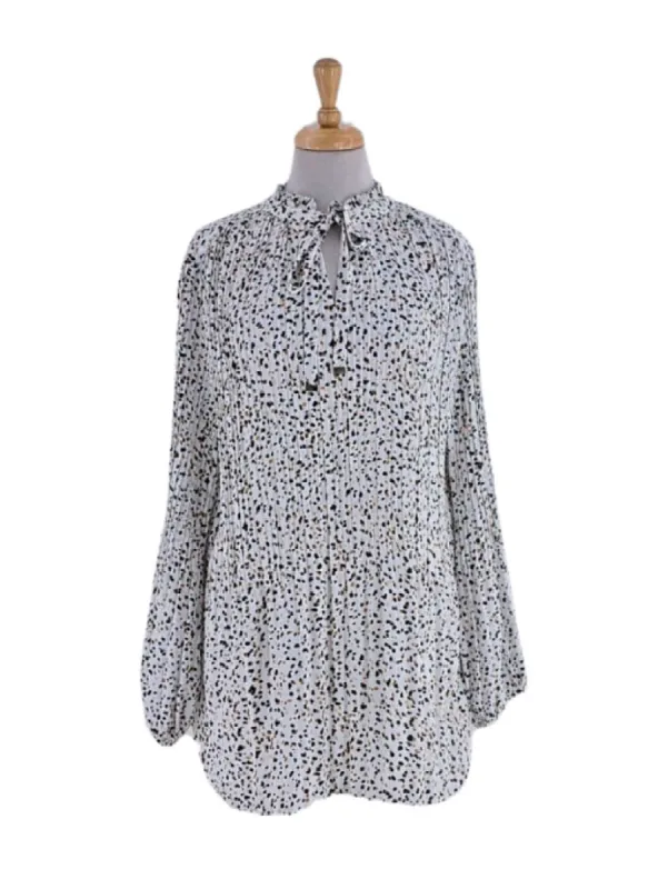 DETAILED PLEATED NECK TIE BLOUSE sold by FBO