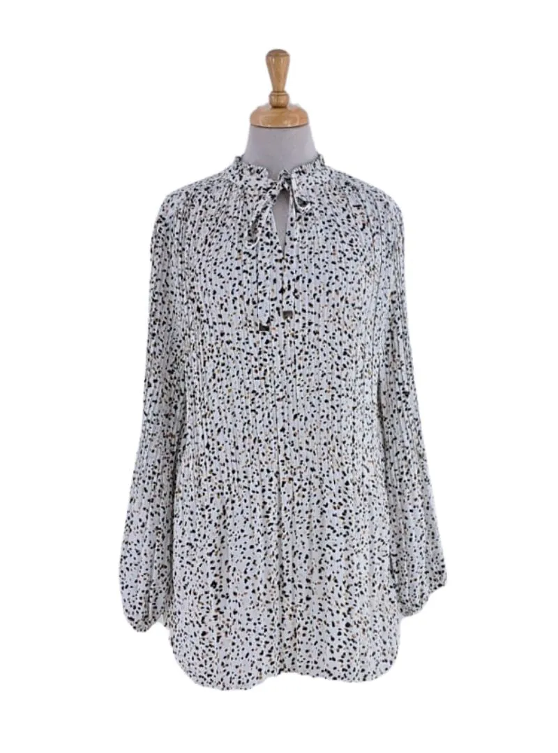 DETAILED PLEATED NECK TIE BLOUSE sold by FBO