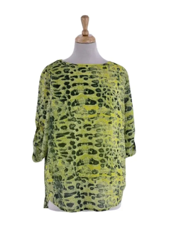 DETAILED QUATER SLEEVE BLOUSE sold by FBO