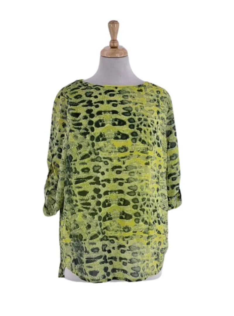 DETAILED QUATER SLEEVE BLOUSE sold by FBO