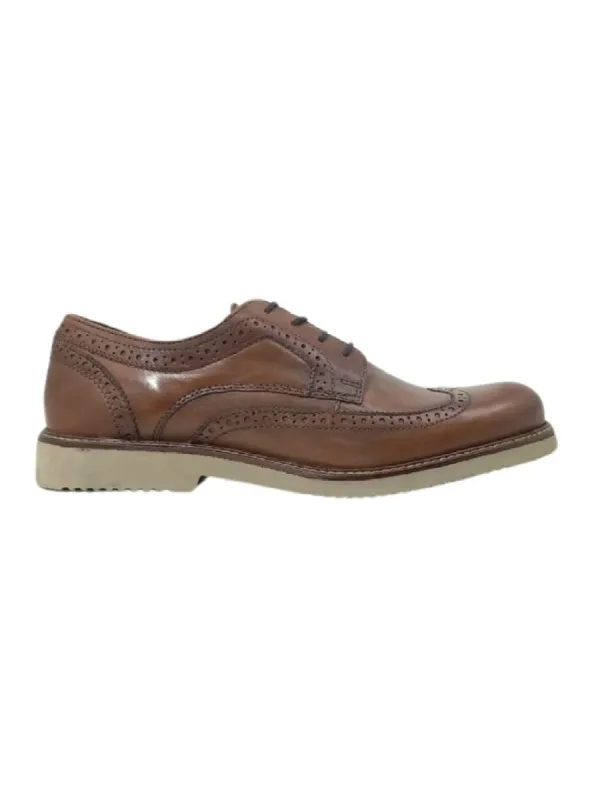 DETAILED LOW LACE UP SHOE sold by FBO