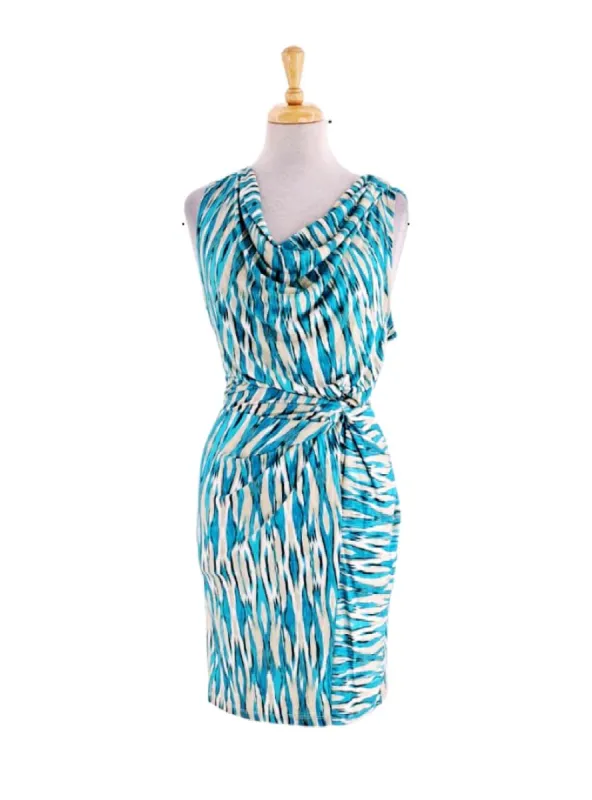 DETAILED SLEEVELESS FRONT KNOT DRESS sold by FBO