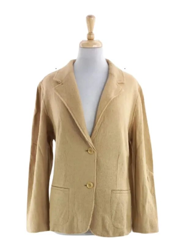 BASIC BUTTONED BLAZER sold by FBO