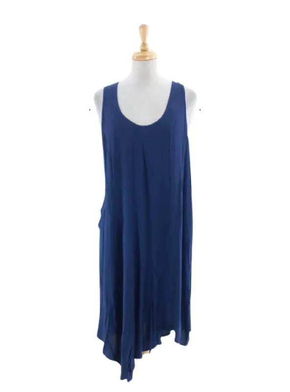 SLEEVLESS POINTED DRESS sold by FBO