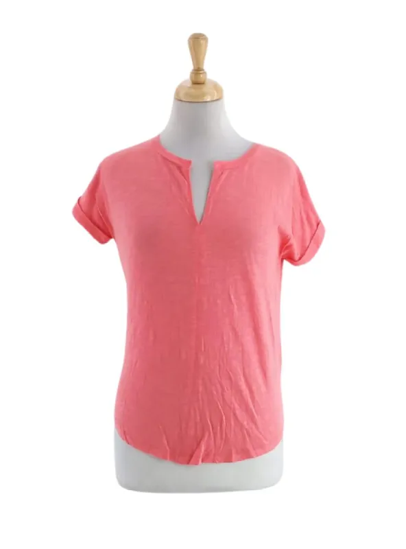 BASIC V-NECK TEE sold by FBO