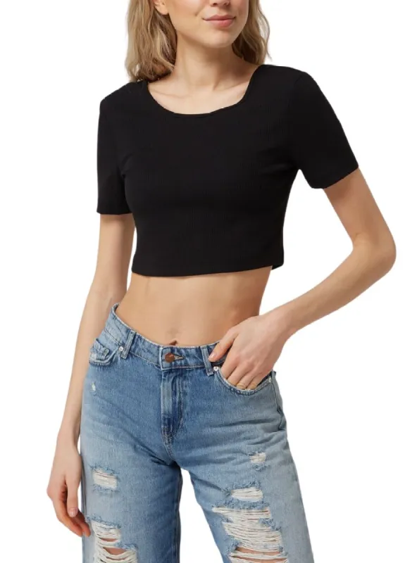 GWEN RIB TEXTURED CROP TOP sold by FBO