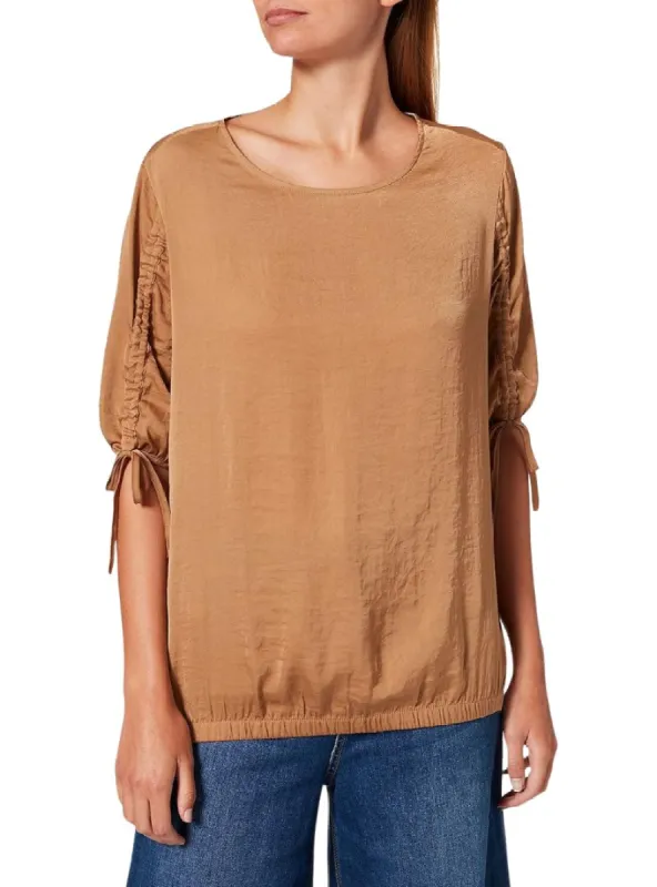 BASIC BLOUSE sold by FBO
