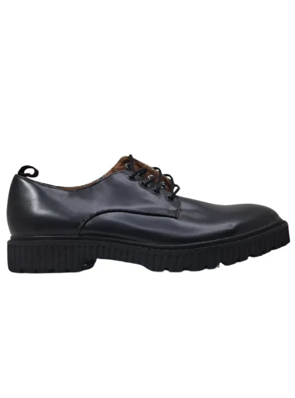 TEXTURED SOLE LOW LACE UP SHOE sold by FBO