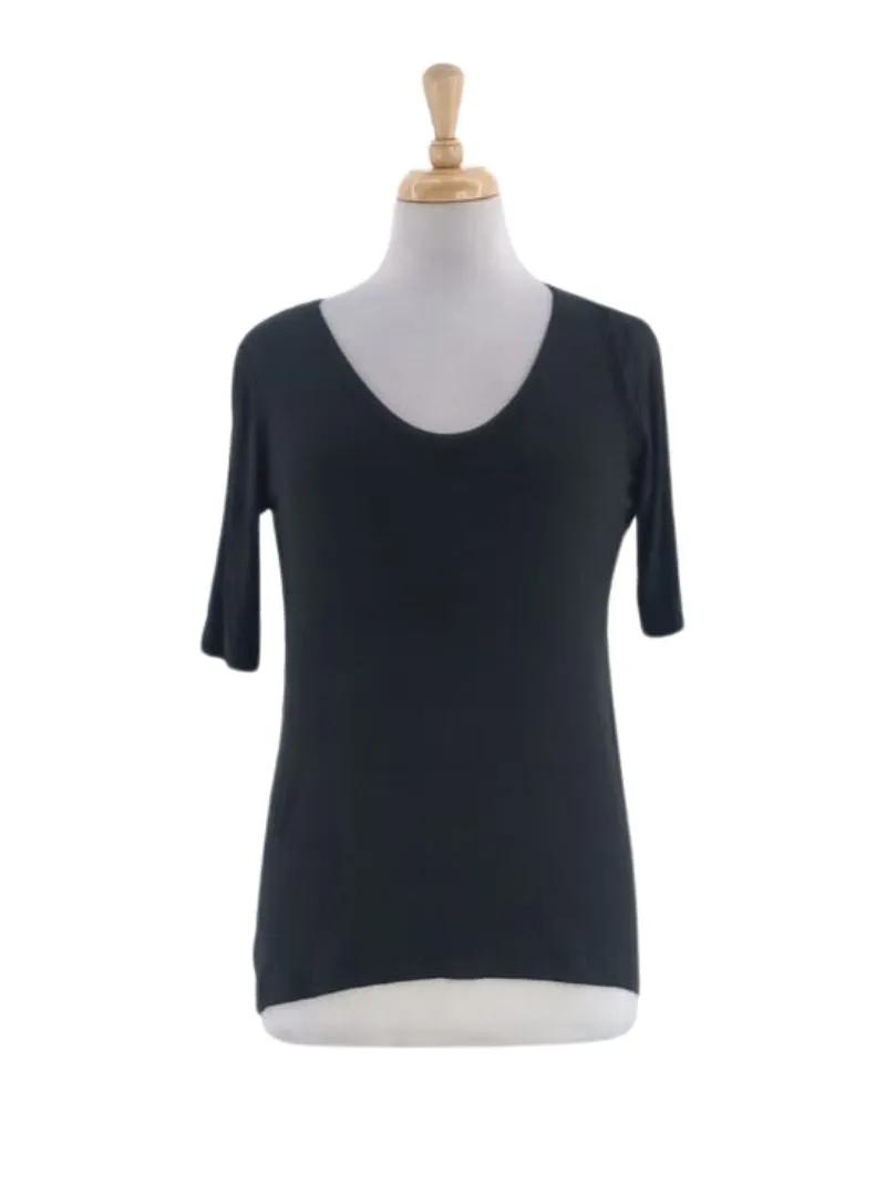 BASIC ROUND NECK TEE sold by FBO