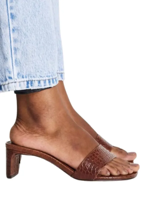 PRINT TEXTURED HEEL sold by FBO