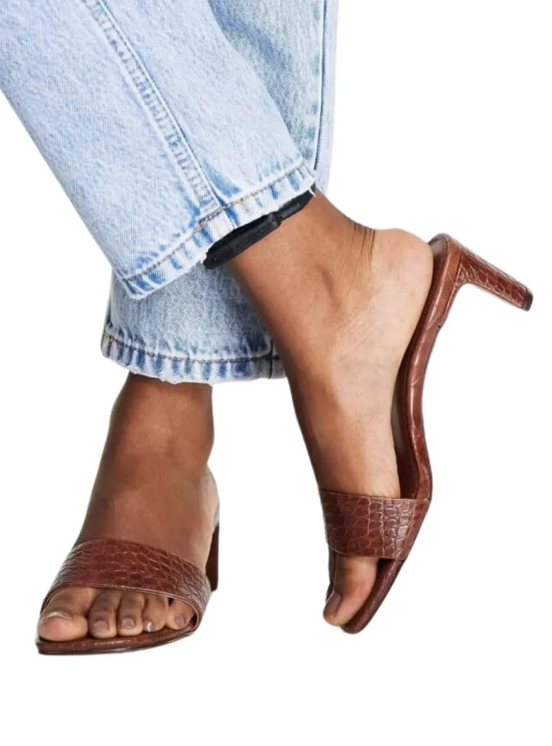 PRINT TEXTURED HEEL sold by FBO product image thumbnail 3