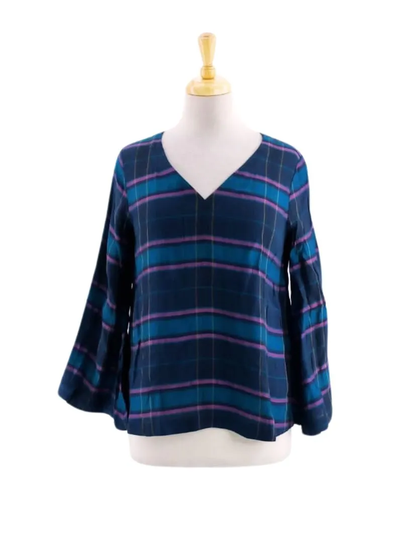 PATTERNED V NECK BLOUSE sold by FBO