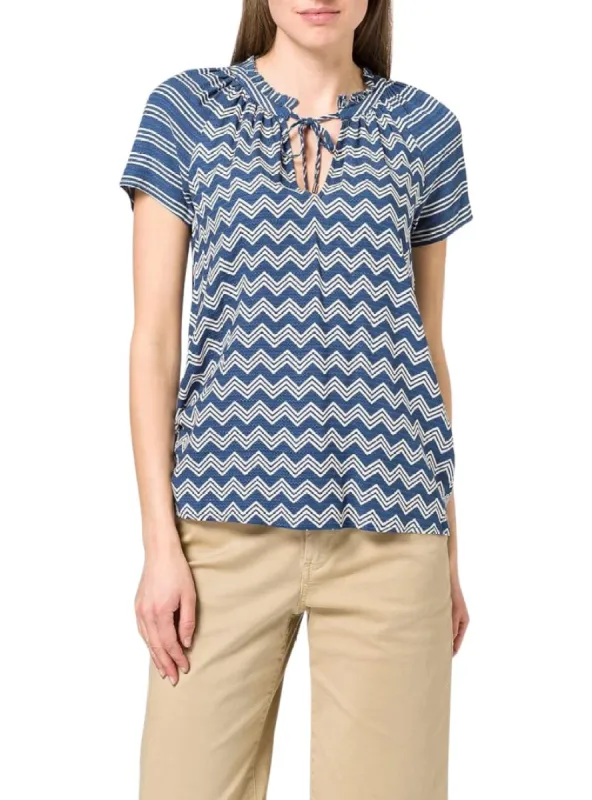 PATTERN TEXTURED BLOUSE sold by FBO