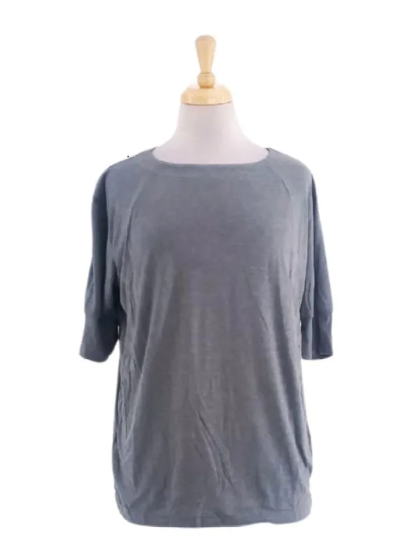 BASIC SLEEVE TOP sold by FBO