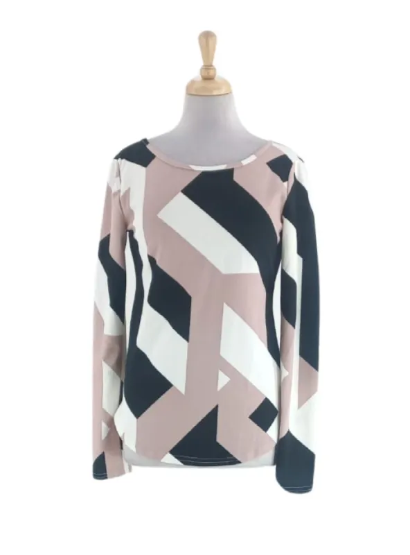 DETAILED LOW BACK TOP sold by FBO