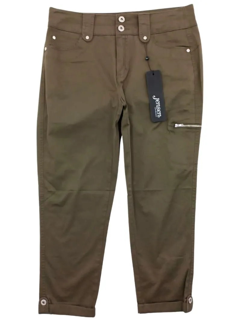 CASUAL CAPRI PANTS sold by FBO