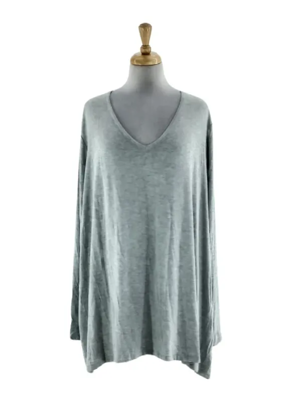 SOLID LONG SLEEVE V-NECK TOP sold by FBO