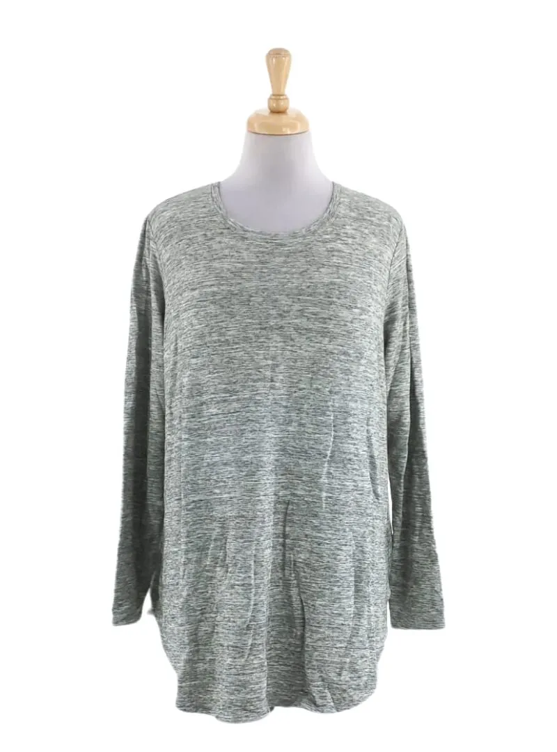 DETAILED LONG SLEEVE FLEECE TOP sold by FBO