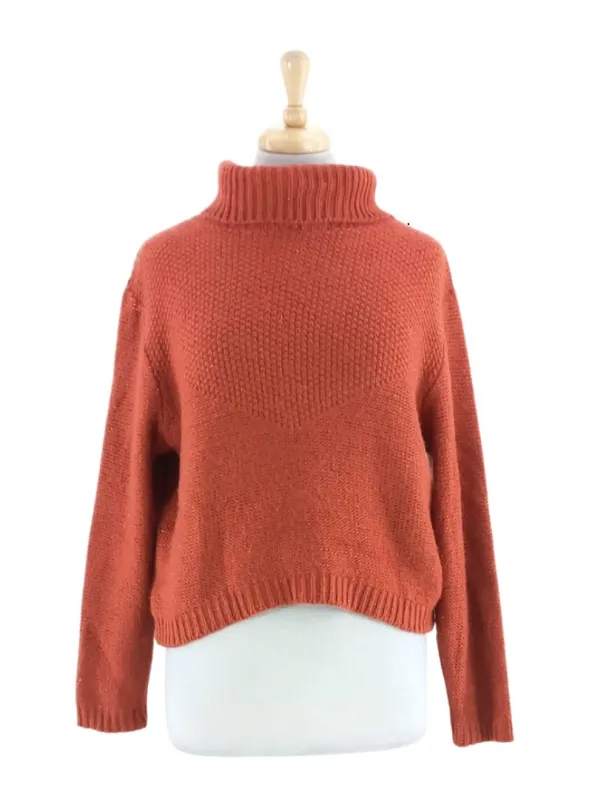 DETAILED KNIT POLO NECK sold by FBO