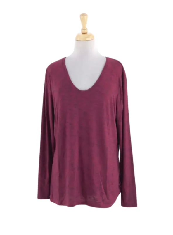 DETAILED LONG SLEEVE TEE sold by FBO