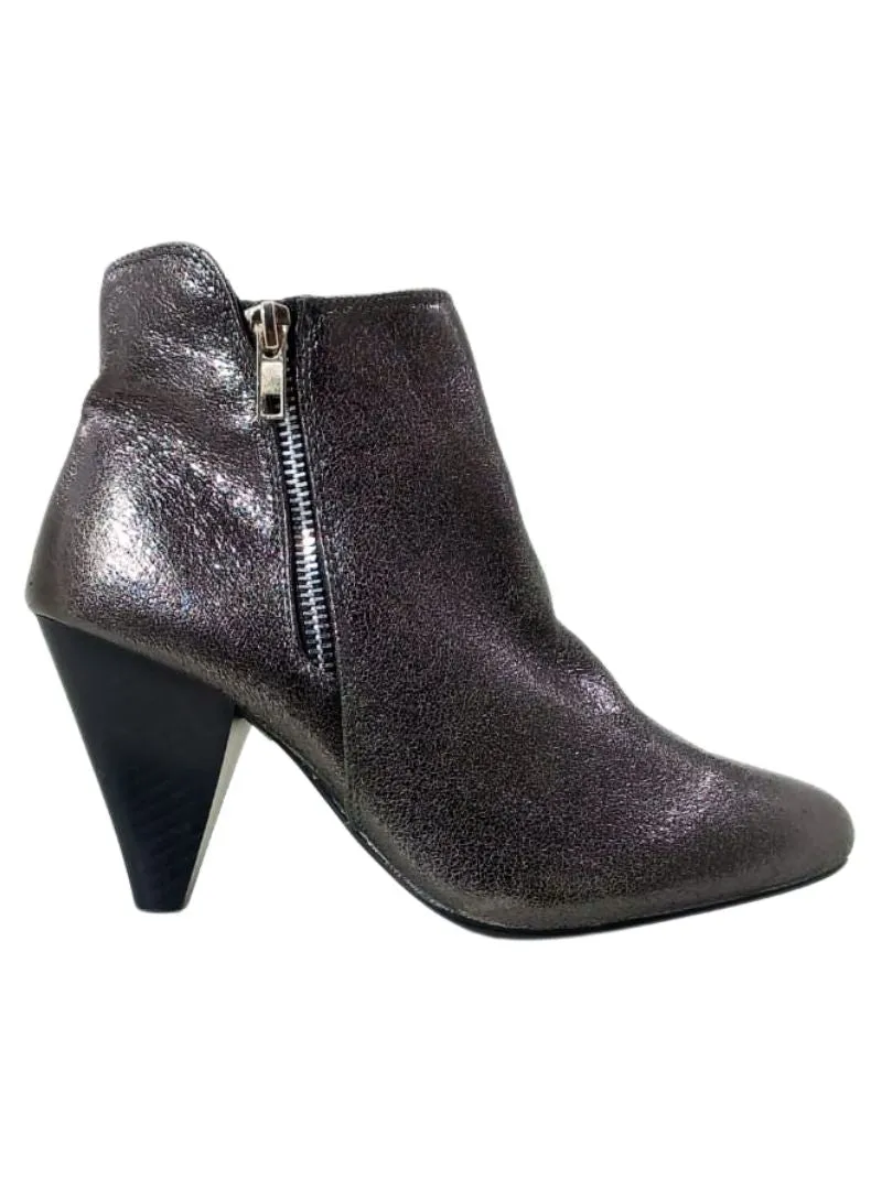 KITTEN HEEL ANKLE BOOT sold by FBO