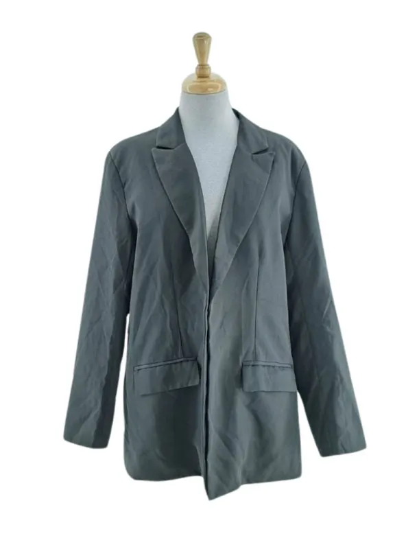 BASIC POCKET FORMAL BLAZER sold by FBO