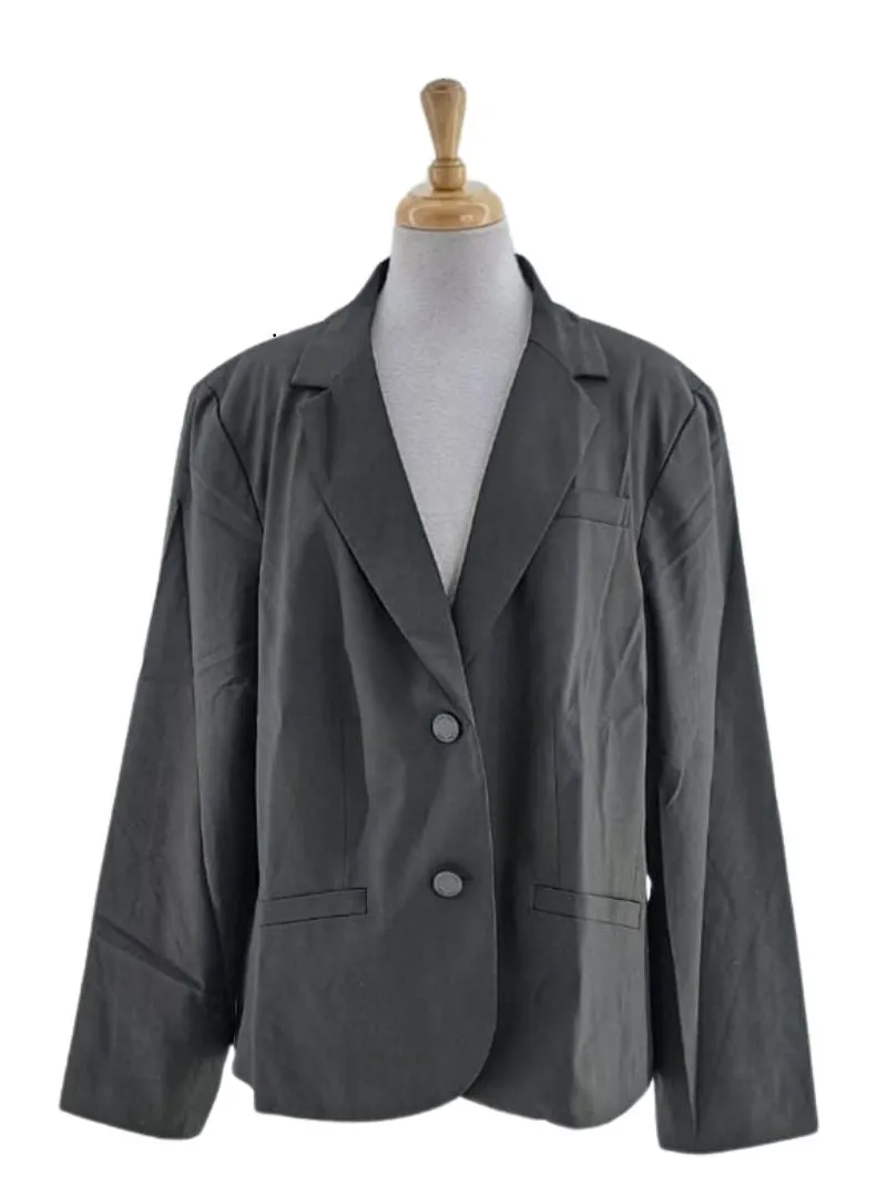 MOCK POCKET FORMAL JACKET sold by FBO