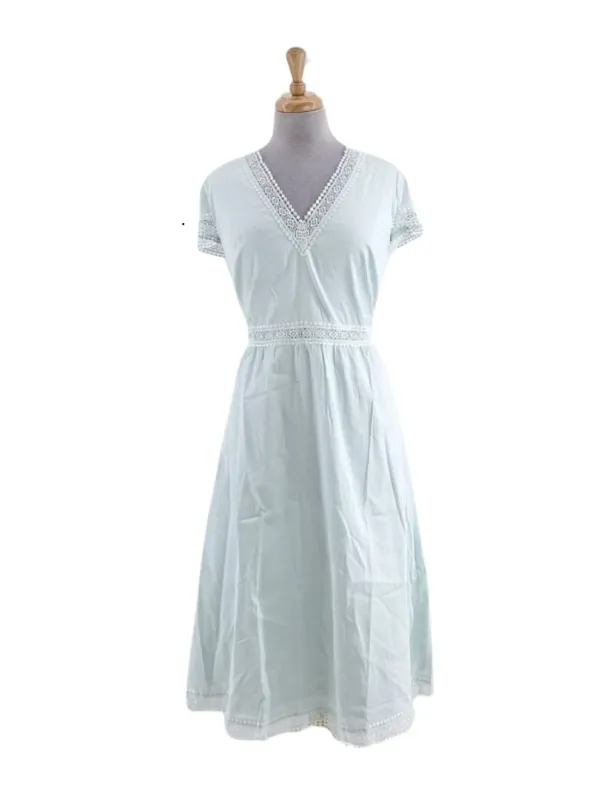 LACE PATTERNED DETAILED V-NECK DRESS sold by FBO