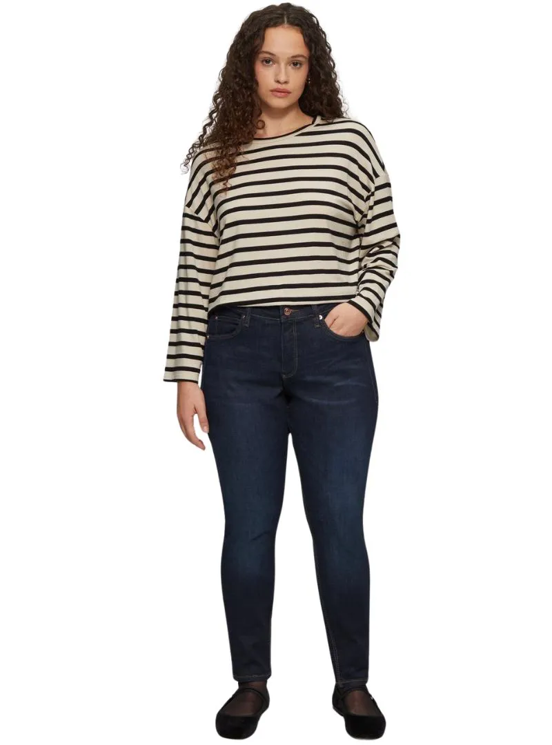 REGULAR FIT MID RISE STRAIGHT LEG JEAN sold by FBO