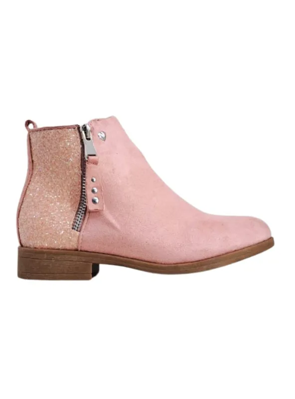 Zip Up Detailed Ankle Boots sold by FBO