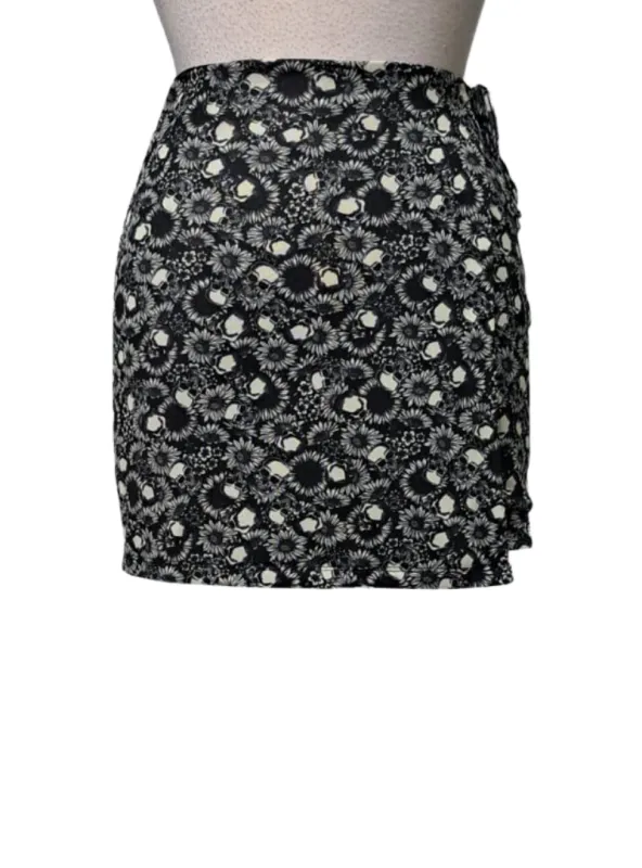 Cropp Ladies Mesh Mini Skirt - Black sold by FBO