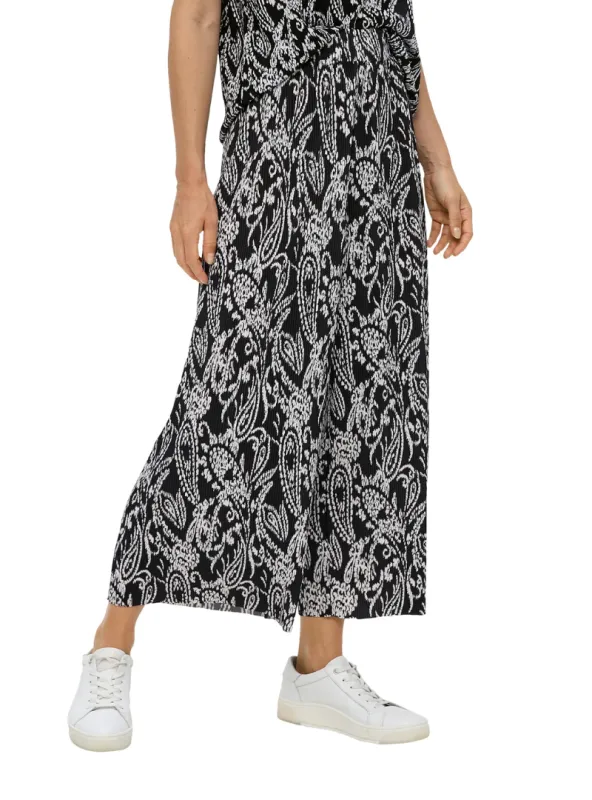 S.Oliver Ladies Wide Leg Printed Textured Pants - Black/White sold by FBO