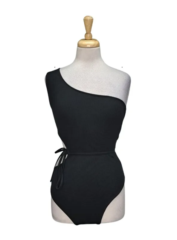 Leger ladies Tshirt - Black sold by FBO