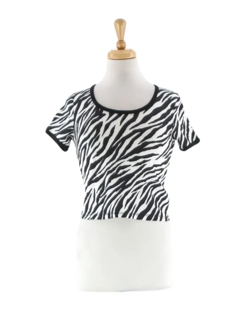 ANIMAL PRINT DETAILED TEE sold by FBO