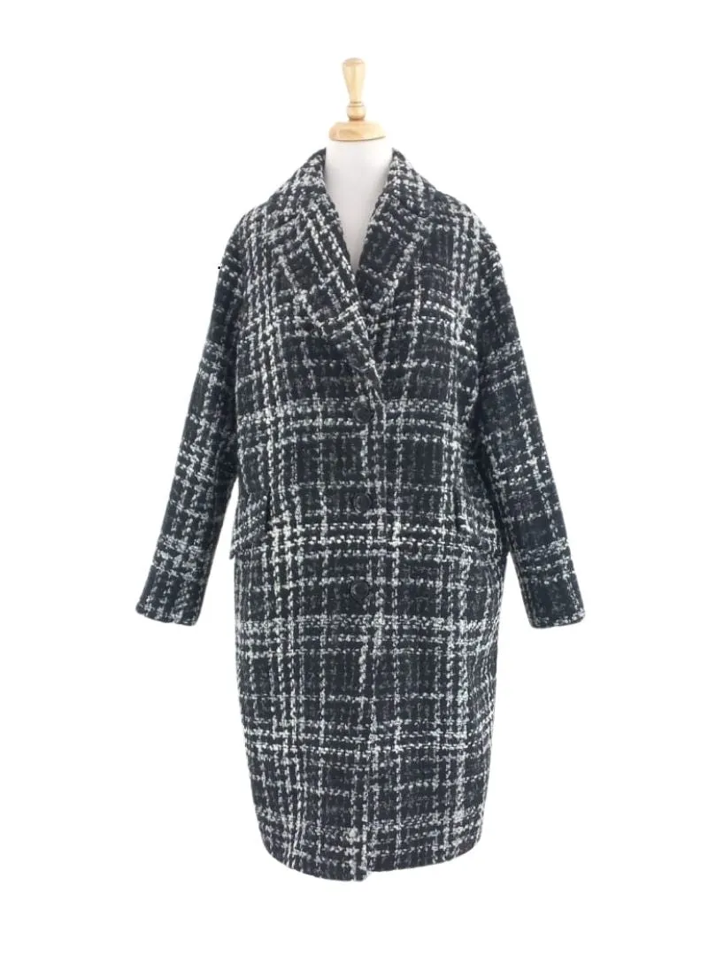 DETAILED BUTTONED COAT sold by FBO