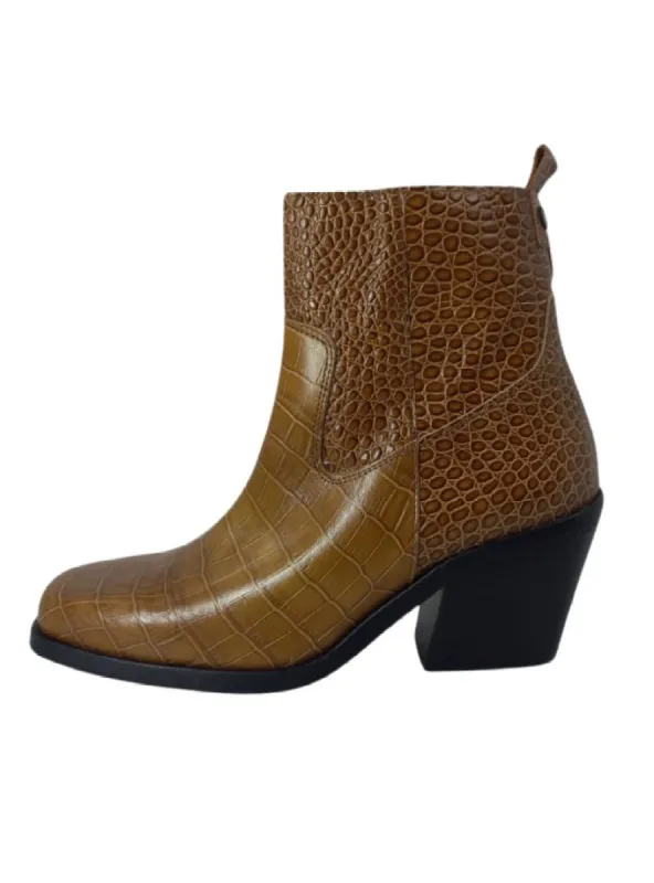 ANIMAL PRINT TEXTURED BOOTS sold by FBO