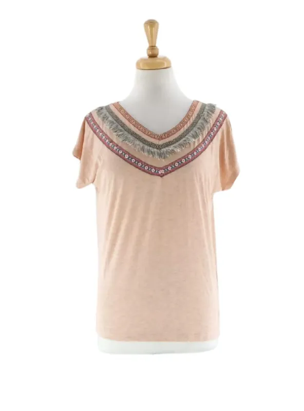 PATTERNED DETAILED TEE sold by FBO